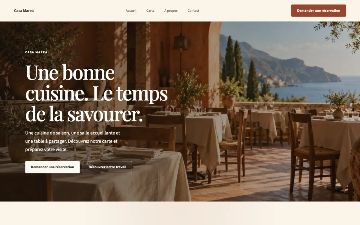 Modèle Harbor avec le site d’exemple Casa Marea : accueil de restaurant, navigation et appel à réserver.